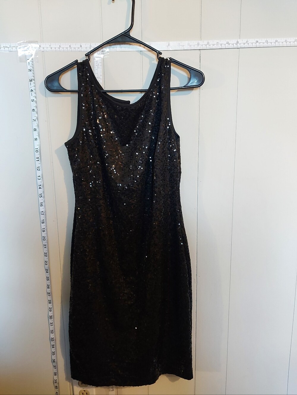Ellen Tracy Black Sequin Sleeveless Party Size 2